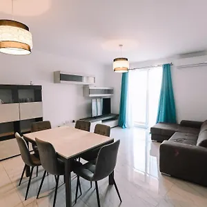 Spacious 3 Bedroom In Sliema! Sliema